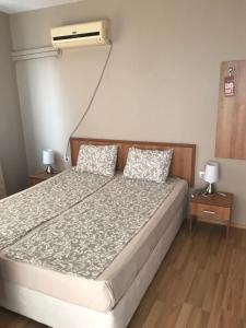 Postel nebo postele na pokoji v ubytování Family Hotel Astra