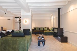 Posedenie v ubytovaní ORA Hotel Priorat, a Member of Design Hotels