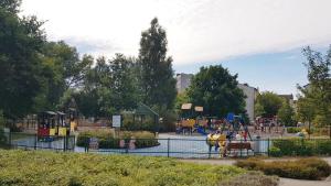 Goście zatrzymujący się w obiekcie Apt with 6 single beds