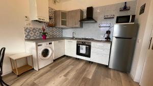 A kitchen or kitchenette at ONLY THE BEST 5 tra Venezia e Treviso