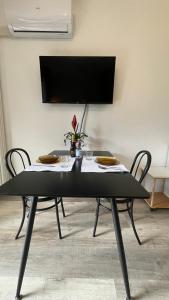 A television and/or entertainment centre at ONLY THE BEST 5 tra Venezia e Treviso