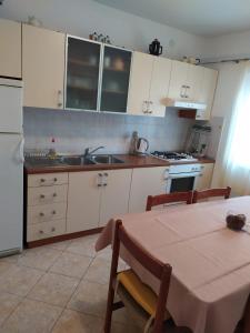 Fotografia z galérie ubytovania Apartmani Raič v Podgore + 17 fotografií