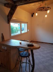 Fotografia z galérie ubytovania Gîte avec spa et sauna Aux champs des Amours v destinácii Rocquigny