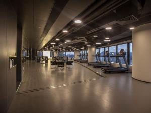 Fitness centrum a/nebo fitness zařízení v ubytování Shenzhen O Hotel