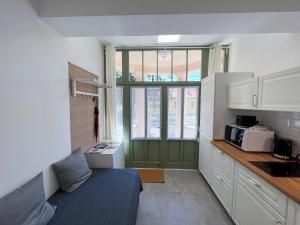 Cucina o angolo cottura di Lujza Apartman
