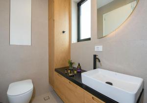 A bathroom at Fairytale Villas