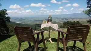 Uma vista da montanha tirada do hotel 