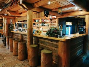 Lounge nebo bar v ubytování SOVA Hotel&Restaurant