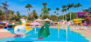 A piscina localizada em Caldas Park & Hotel XPTO Turismo ou nos arredores