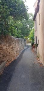 Zdjęcie z galerii obiektu Jolie maison de ville La Petite Magnanerie w mieście La Roque-dʼAnthéron
