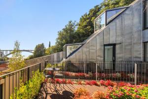 Ein Garten an der Unterkunft 108MM House