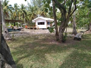 Сад в Moorea Chill House And Beach