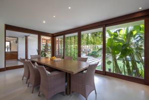 Κήπος έξω από το Villa Nusantara