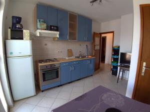 Nhà bếp/bếp nhỏ tại Apartment Njivice 15904b