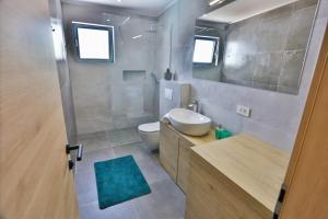 Fotografie z fotogalerie ubytování Family friendly house with a swimming pool Split - 15909 ve Splitu