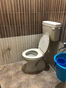 Koupelna v ubytování Mountain view lake front Home ( Non AC 2 bhk )