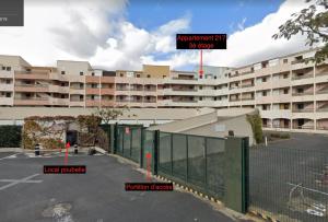 Budova, v ktorej sa apartmán nachádza
