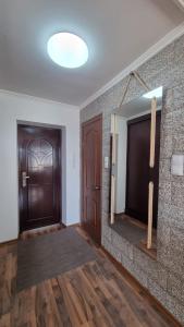 Fotografie z fotogalerie ubytování Apartment (1 комн) на Площади Республики v destinaci Öskemen