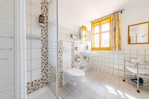 Koupelna v ubytování Watzdorfer Geleitschenke und Herberge + 37 fotografií