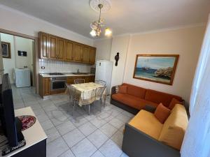 Cucina o angolo cottura di Amal Vlora Apartament