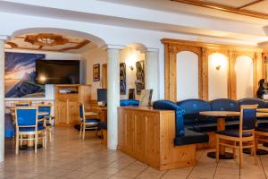 Posezení v ubytování Hotel Lory - Molveno - Dolomiti