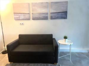 Χώρος καθιστικού στο Möblierte 3 Zimmer Apartment - Mit Smart TV, Wlan und kostenfreie Parkplätze