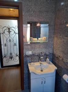 Bagno di Hotel and Restaurant "VILLA GIVISI"