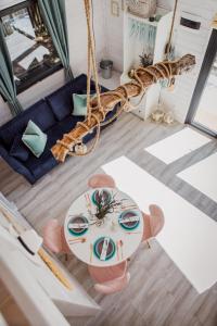 Foto dalla galleria di Wiejskie Swawole-domki w lesie na wsi a Wielgie Topór Altre 25 foto