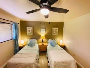 Postel nebo postele na pokoji v ubytování Best Deal and Epic Location 2bd 2BA Ocean View