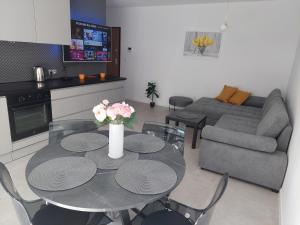 Posedenie v ubytovaní MAK Apartment Grobla - free parking - 3 rooms