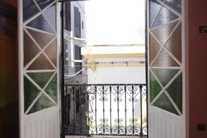 Rõdu või terrass majutusasutuses Tangier city center 2