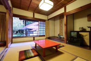 Posezení v ubytování 高野山 宿坊 大明王院 -Koyasan Shukubo Daimyououin-