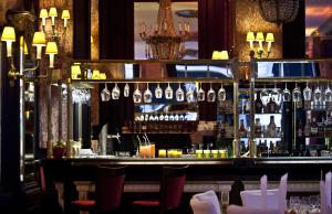 Lounge atau bar di Danubius Hotel Astoria City Center