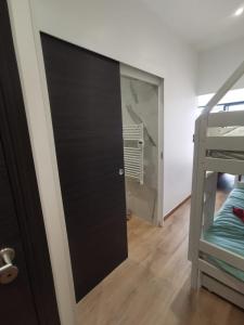 L'escapade, à 5 minutes de l'A6客房内的一张或多张床位