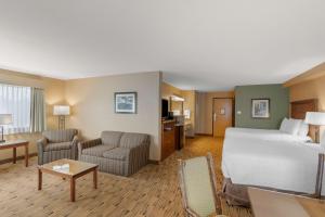 Postel nebo postele na pokoji v ubytování Best Western Plus Columbia River Inn