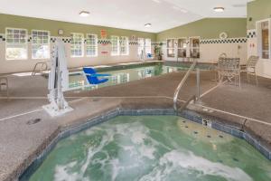 Bazén v ubytování Best Western Plus Columbia River Inn nebo v jeho okolí