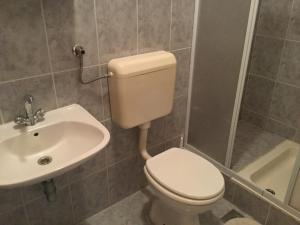 Koupelna v ubytování Studio Podstrana 15428c