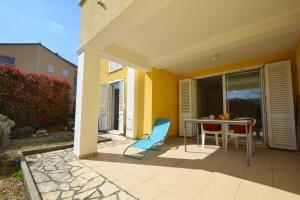 Fotografie z fotogalerie ubytování Apartments by the sea Cizici, Krk - 15494 v destinaci Malinska
