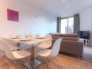 Fotografia z galérie ubytovania Appart 6 pers. rénové, terrasse sud, ski aux pieds, WiFi, conciergerie - FR-1-545-38 v destinácii Val Thorens