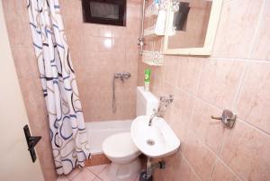 Galeriebild der Unterkunft Family friendly apartments with a swimming pool Trpanj, Peljesac - 15603 in Trpanj