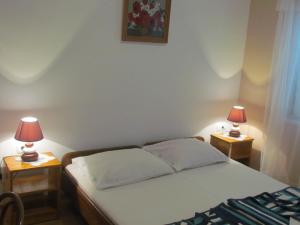 Galeriebild der Unterkunft Family friendly apartments with a swimming pool Trpanj, Peljesac - 15603 in Trpanj