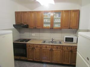 Galeriebild der Unterkunft Family friendly apartments with a swimming pool Trpanj, Peljesac - 15603 in Trpanj