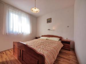 Postel nebo postele na pokoji v ubytování Apartments by the sea Srima - Vodice, Vodice - 15621