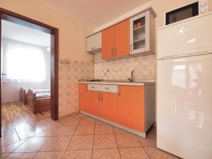 Kuchyň nebo kuchyňský kout v ubytování Apartments by the sea Srima - Vodice, Vodice - 15621