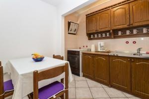 Zdjęcie z galerii obiektu Apartments by the sea Pag - 15670 w mieście Pag +24 zdjęcia