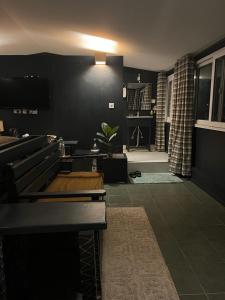 Η κουζίνα ή μικρή κουζίνα στο Gusto Accommodation