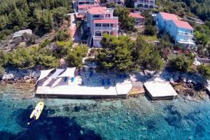 Fotografie z fotogalerie ubytování Apartments by the sea Karbuni, Korcula - 15699 v destinaci Prizba