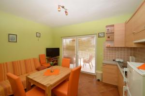 Fotografie z fotogalerie ubytování Apartments by the sea Karbuni, Korcula - 15699 v destinaci Prizba
