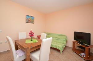 Fotografie z fotogalerie ubytování Apartments by the sea Karbuni, Korcula - 15699 v destinaci Prizba