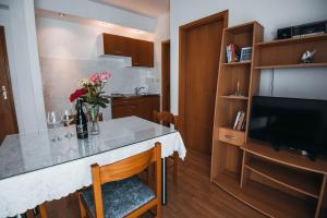 Fotografie z fotogalerie ubytování Apartments with a parking space Vodice - 15734 v destinaci Vodice